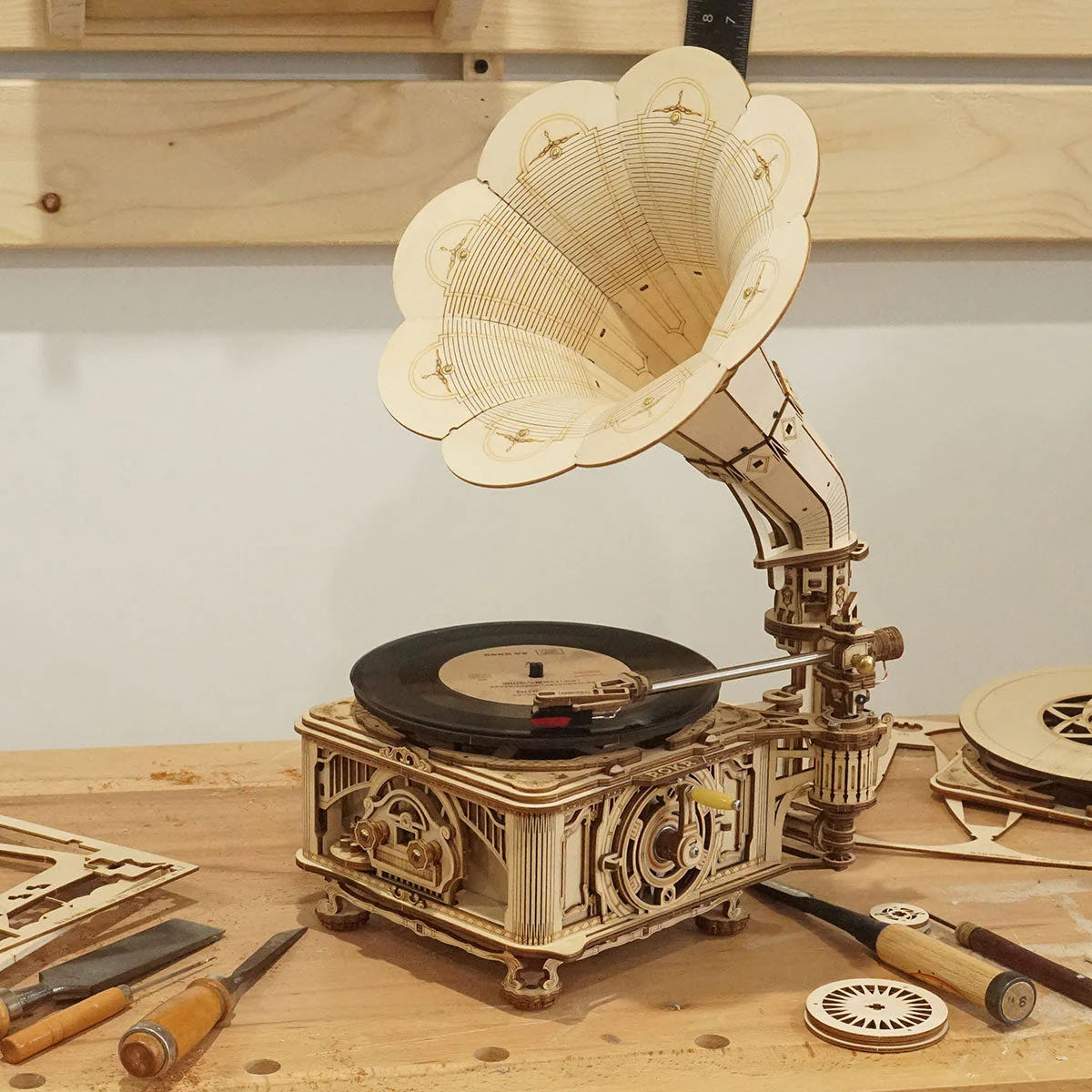 ROKR DIY Crank Classic Gramophone
