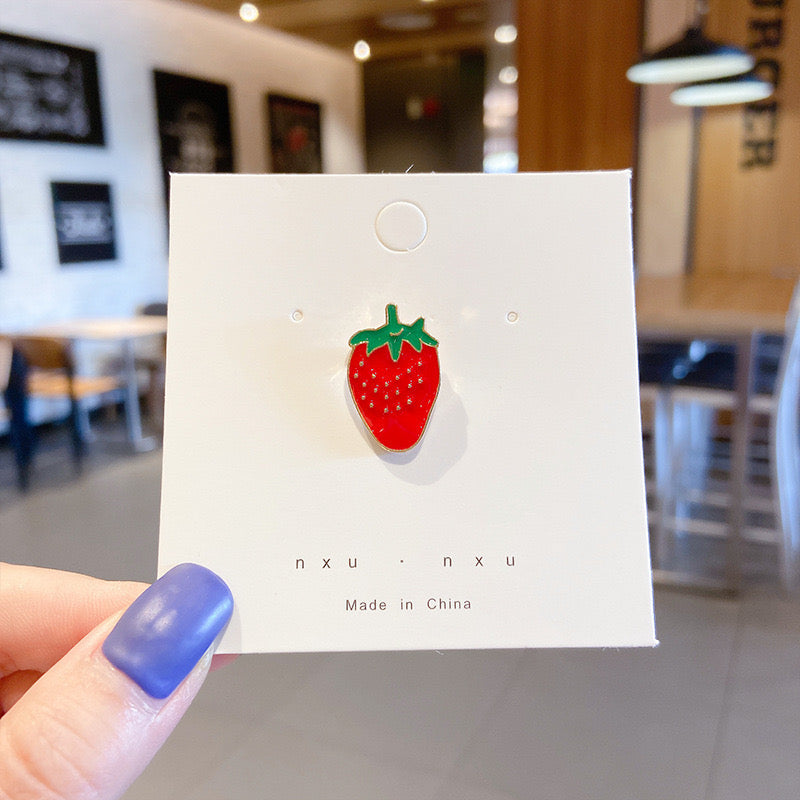Metal Pins Strawberry Cute Gift and Popular For Bag and Decoration