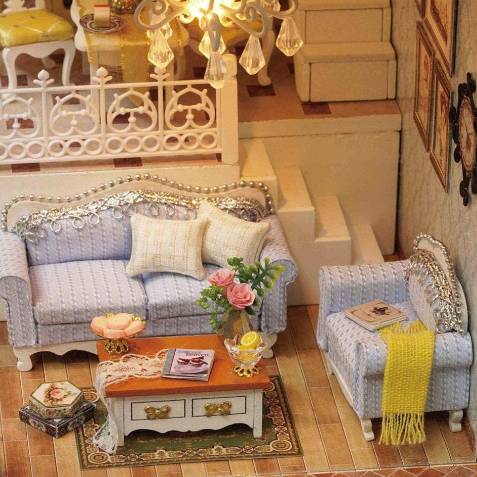 Seatle, Wooden Dollhouse